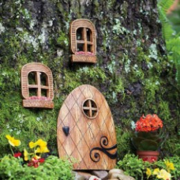 Plow-and-Hearth-Fairy-Garden-Elf-Door