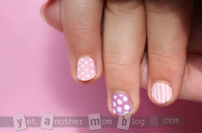 Super Easy DIY Nail Art - closeup