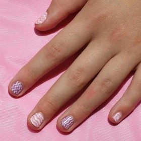 Super Easy Way to Do Nail Art